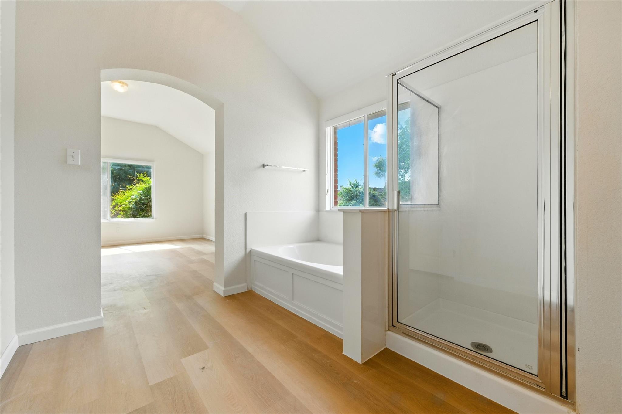 5609 Beachmont CT