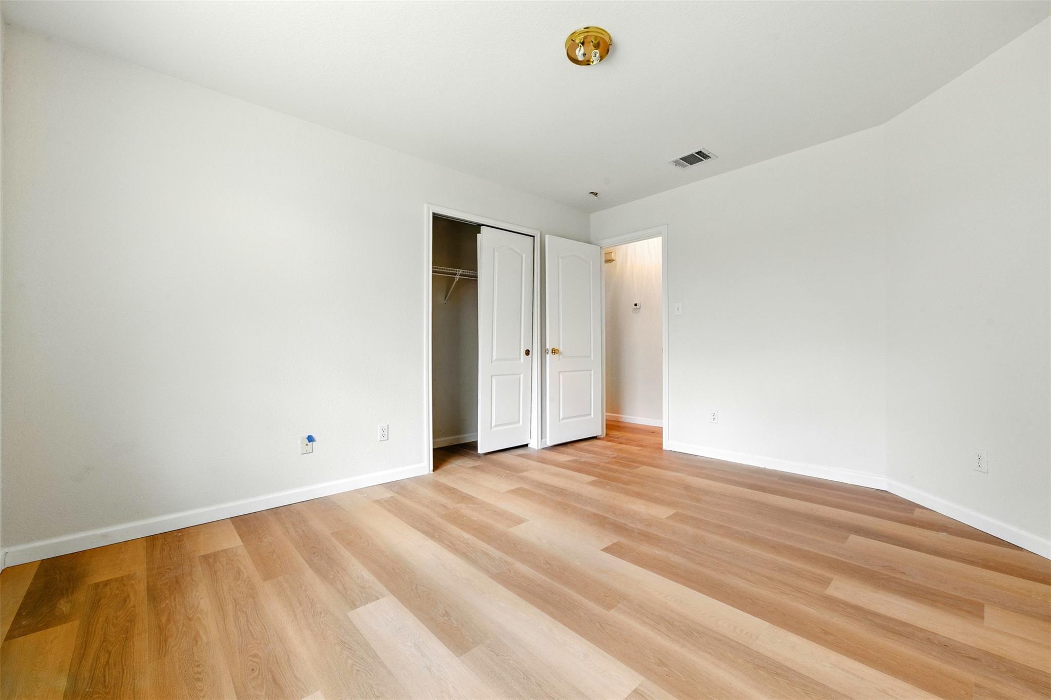 5609 Beachmont CT