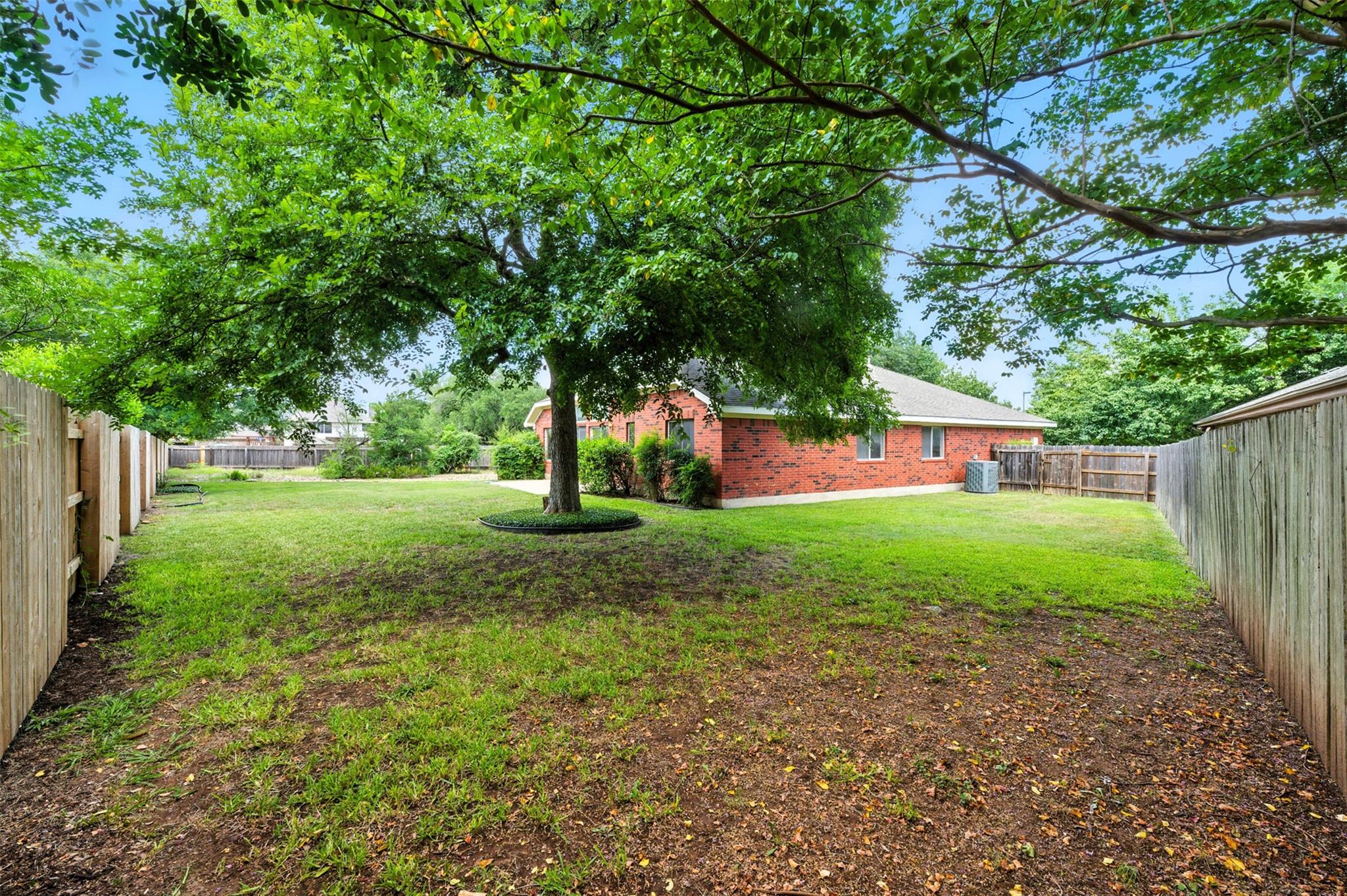 5609 Beachmont CT