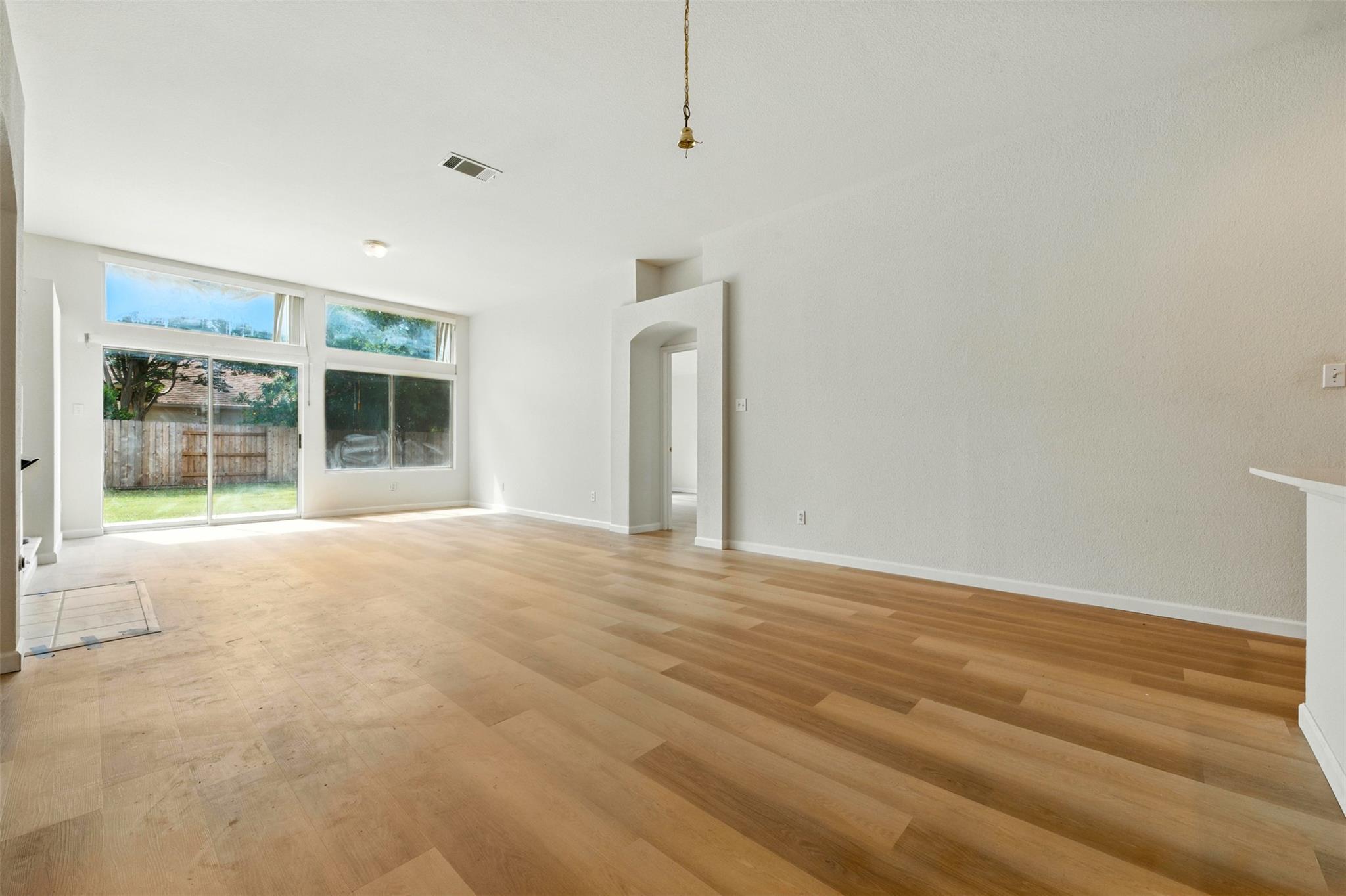 5609 Beachmont CT