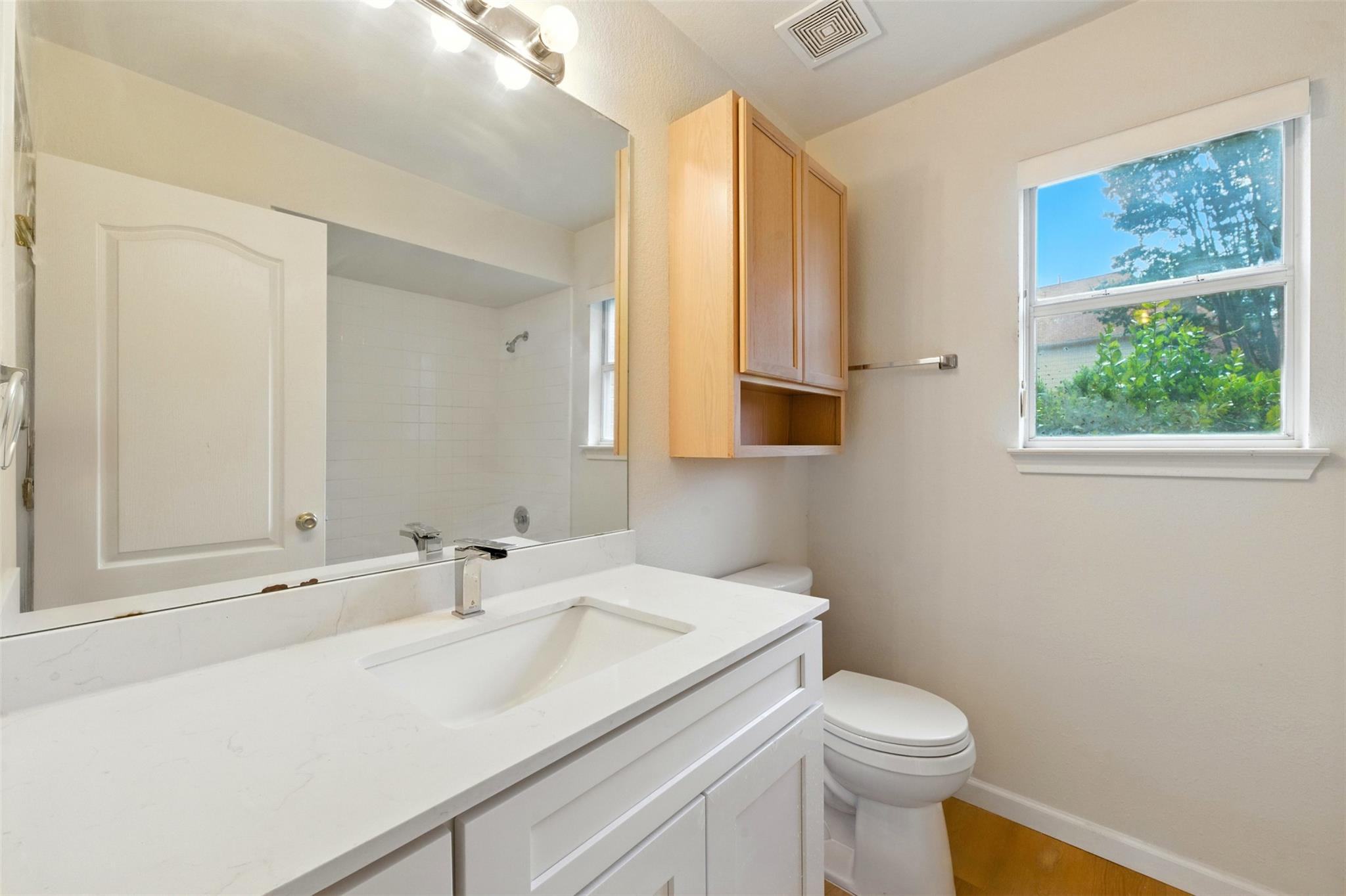 5609 Beachmont CT