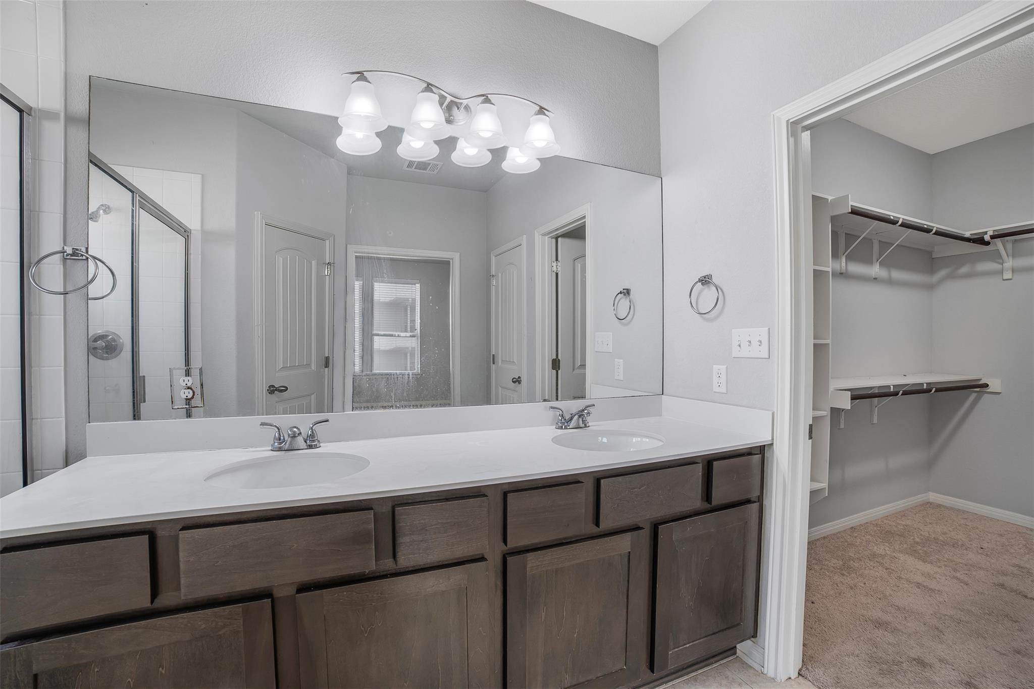 925 Centerra Hills CIR, Round Rock