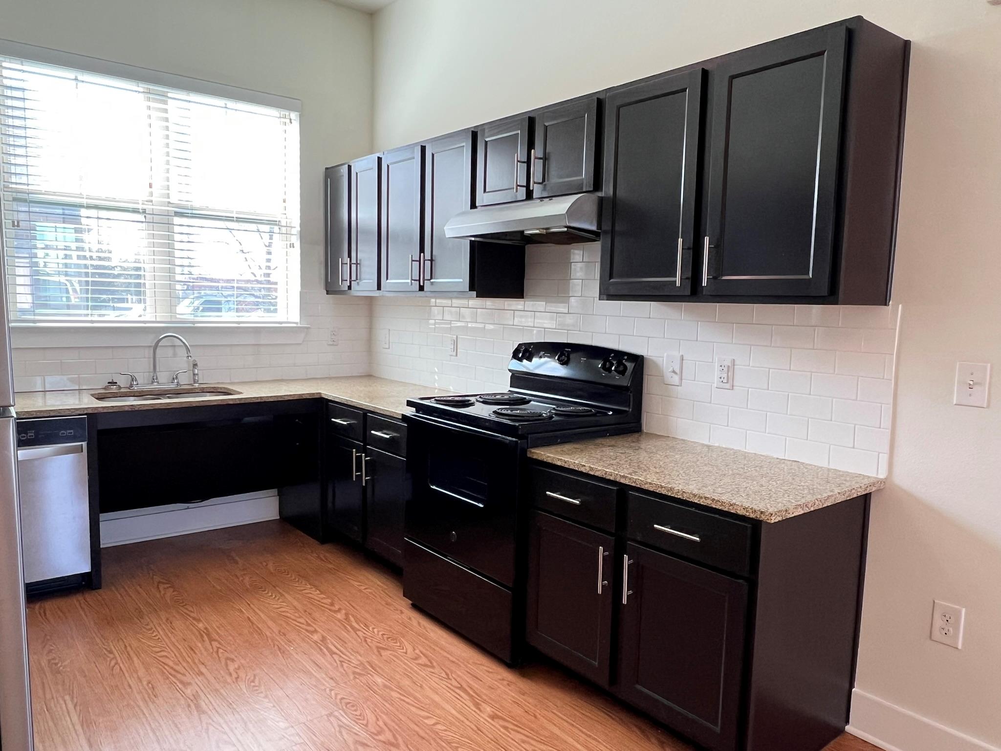 2400 Louis Henna BLVD # 301