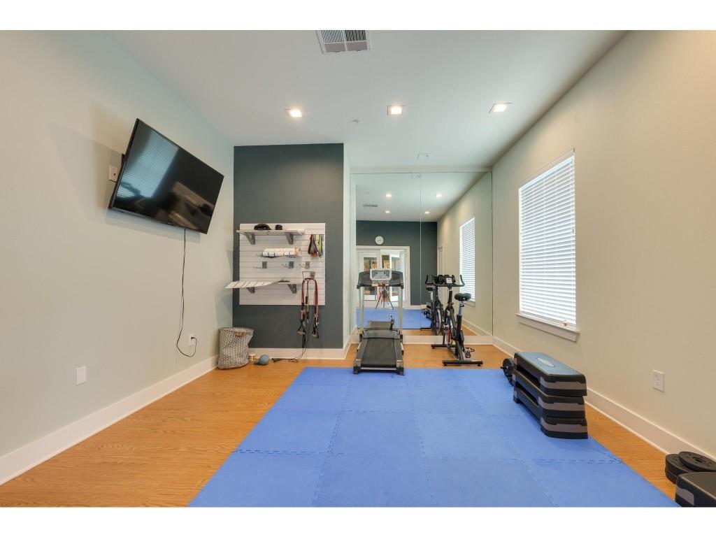 2400 Louis Henna BLVD # 301