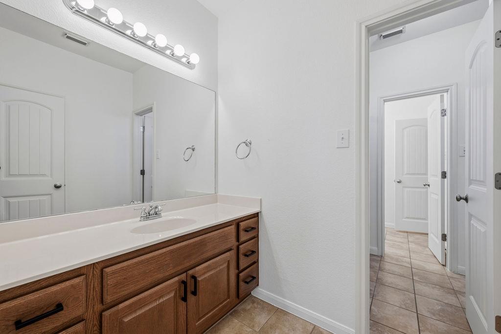 2976 Agave LOOP