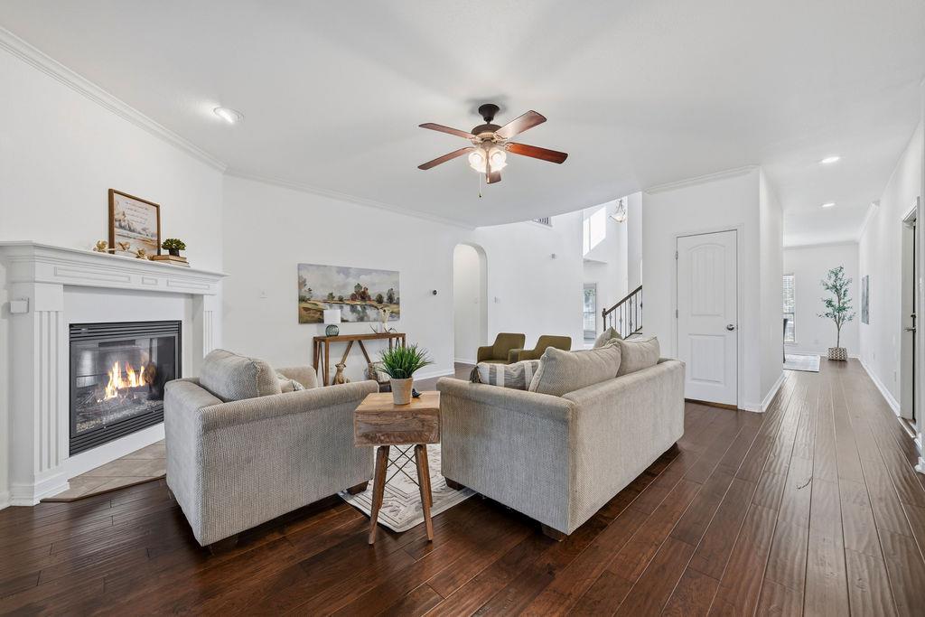 2976 Agave LOOP