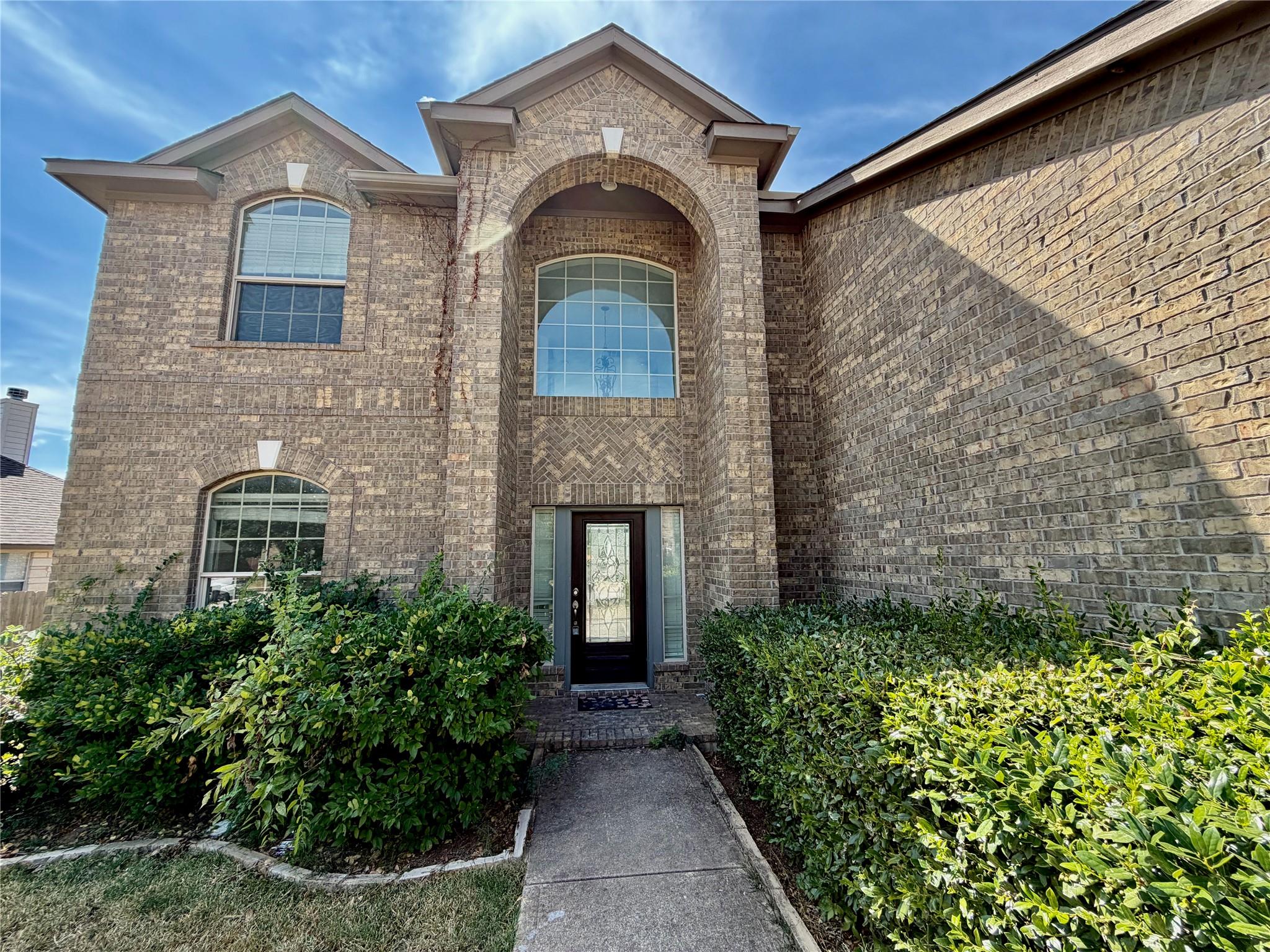504 Rolling Brook LN