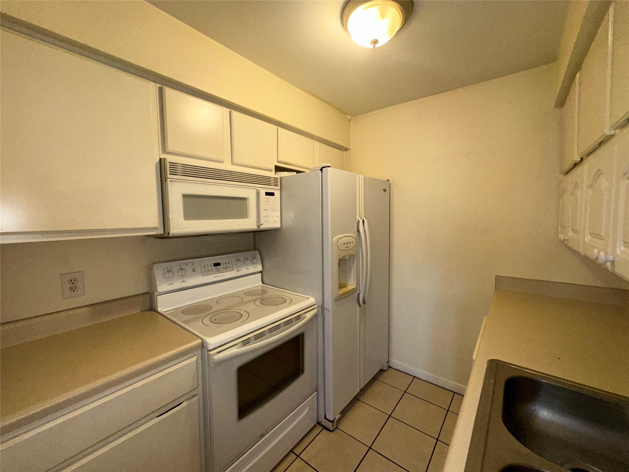501 W 26th ST # 325