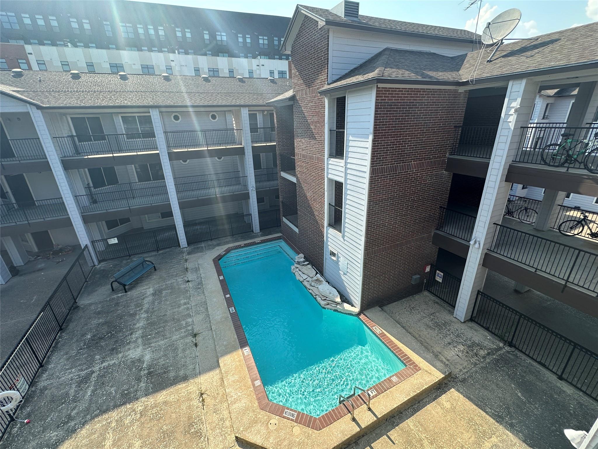 501 W 26th ST # 325