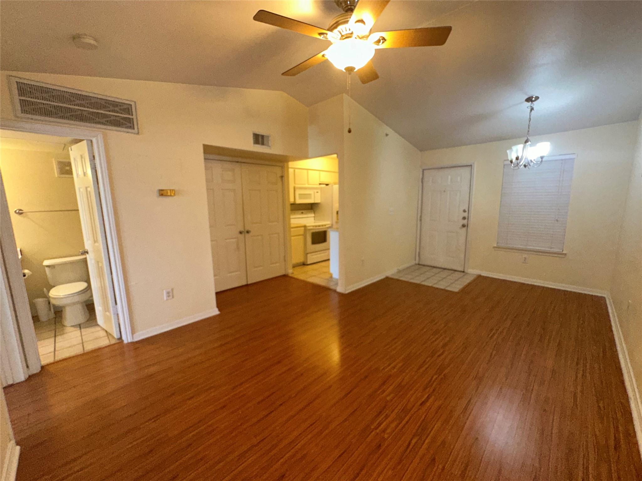 501 W 26th ST # 325