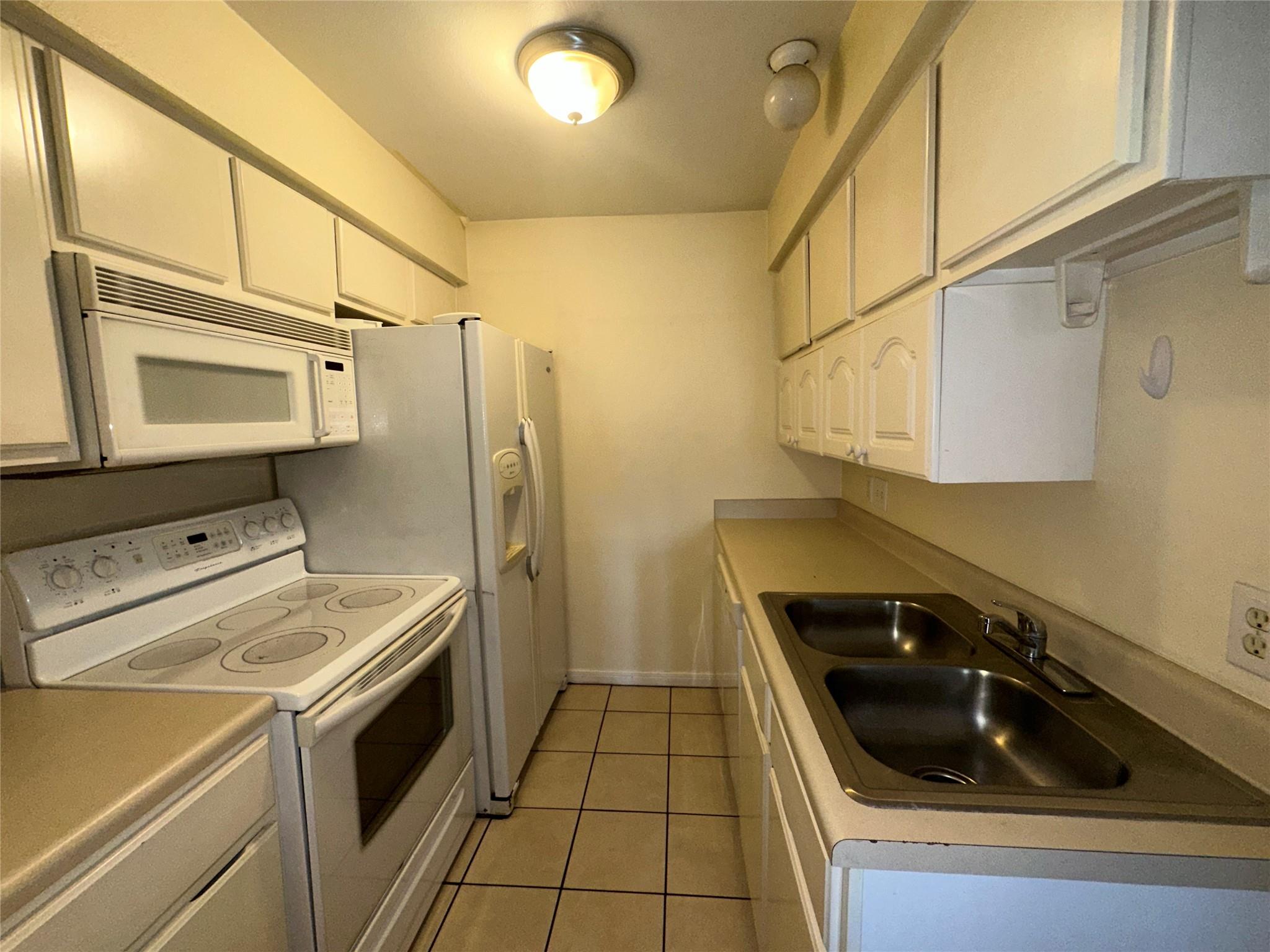 501 W 26th ST # 325