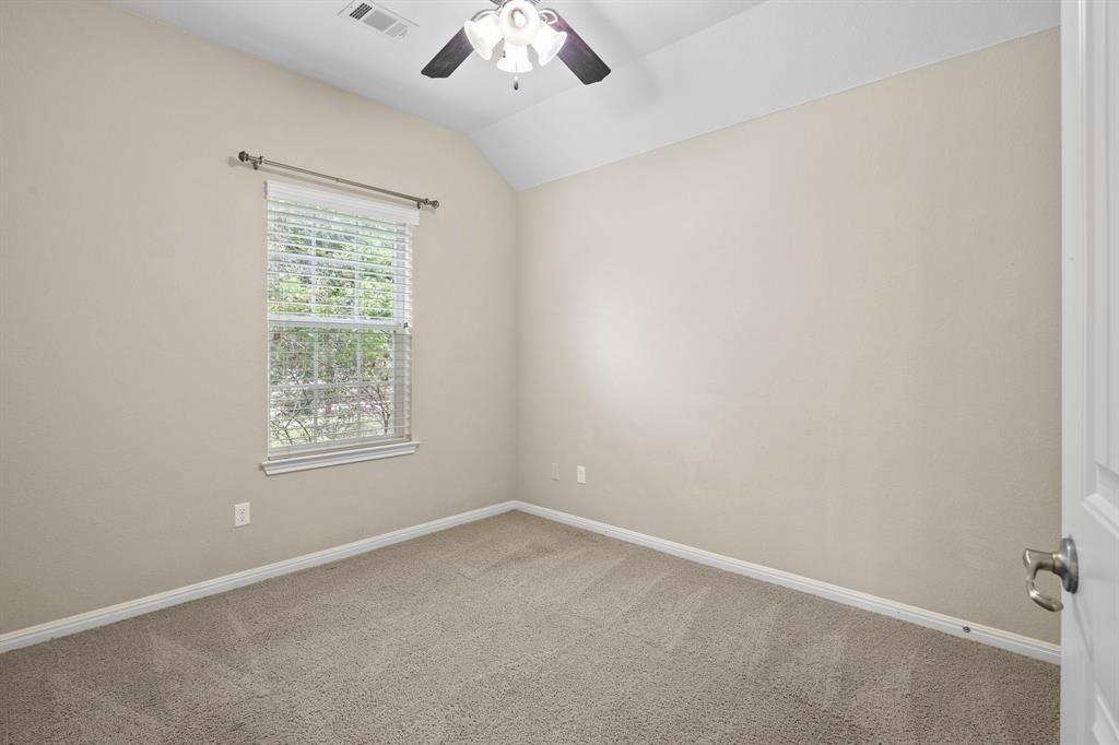 2419 Sweetwater LN