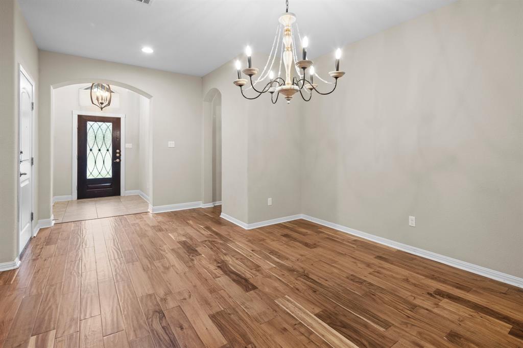 2419 Sweetwater LN