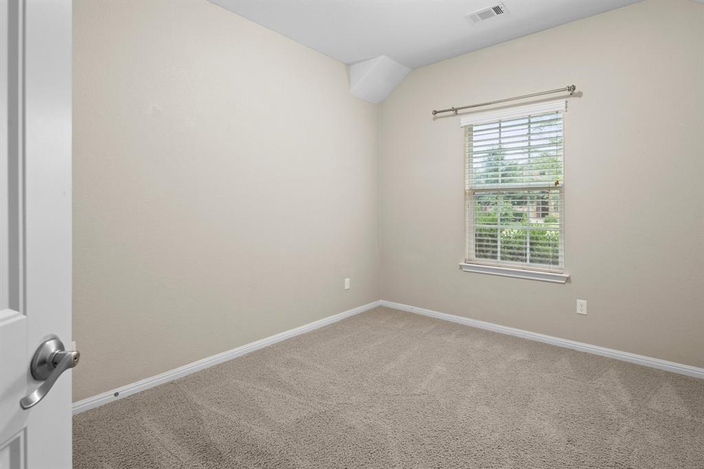 2419 Sweetwater LN