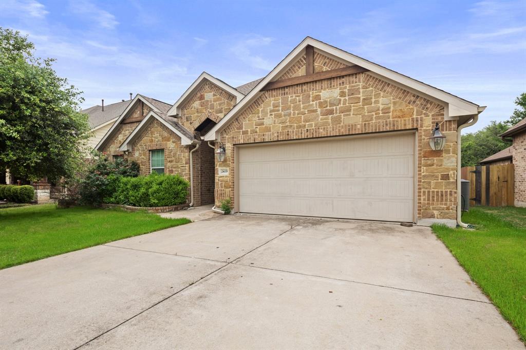 2419 Sweetwater LN