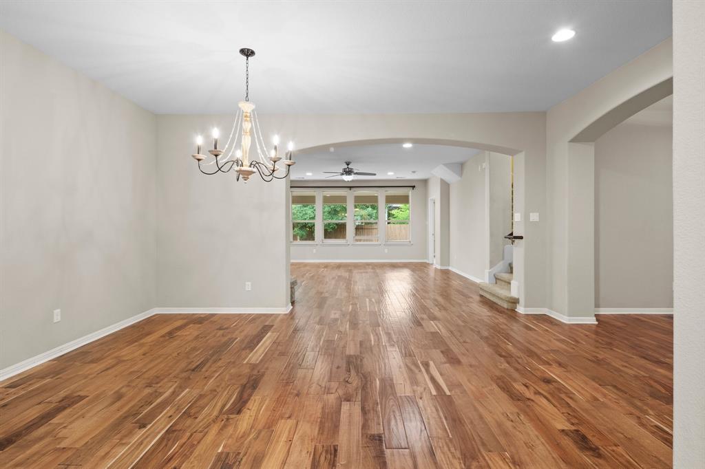 2419 Sweetwater LN