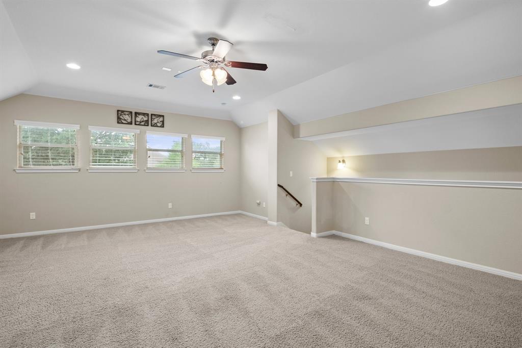2419 Sweetwater LN