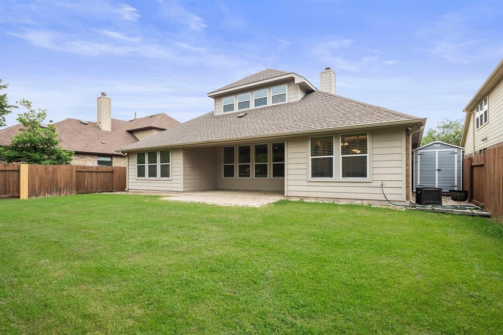 2419 Sweetwater LN