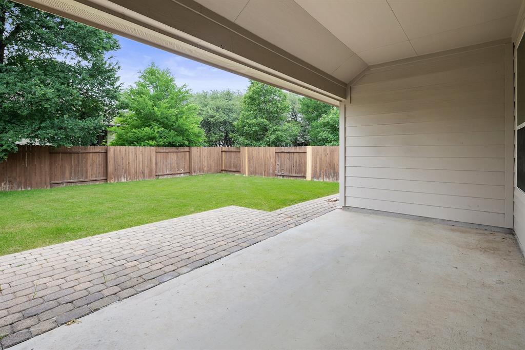 2419 Sweetwater LN