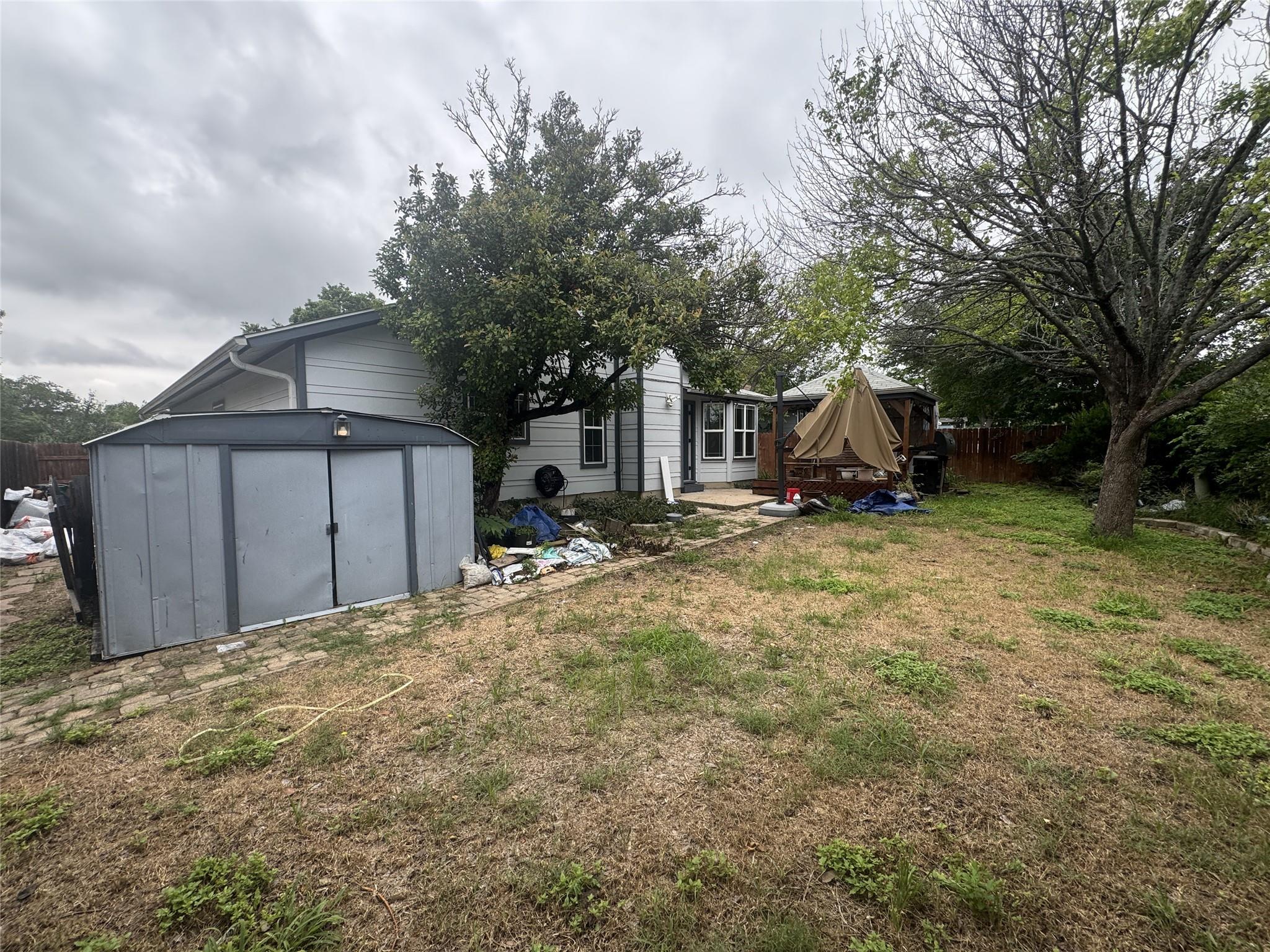 5814 Shreveport DR