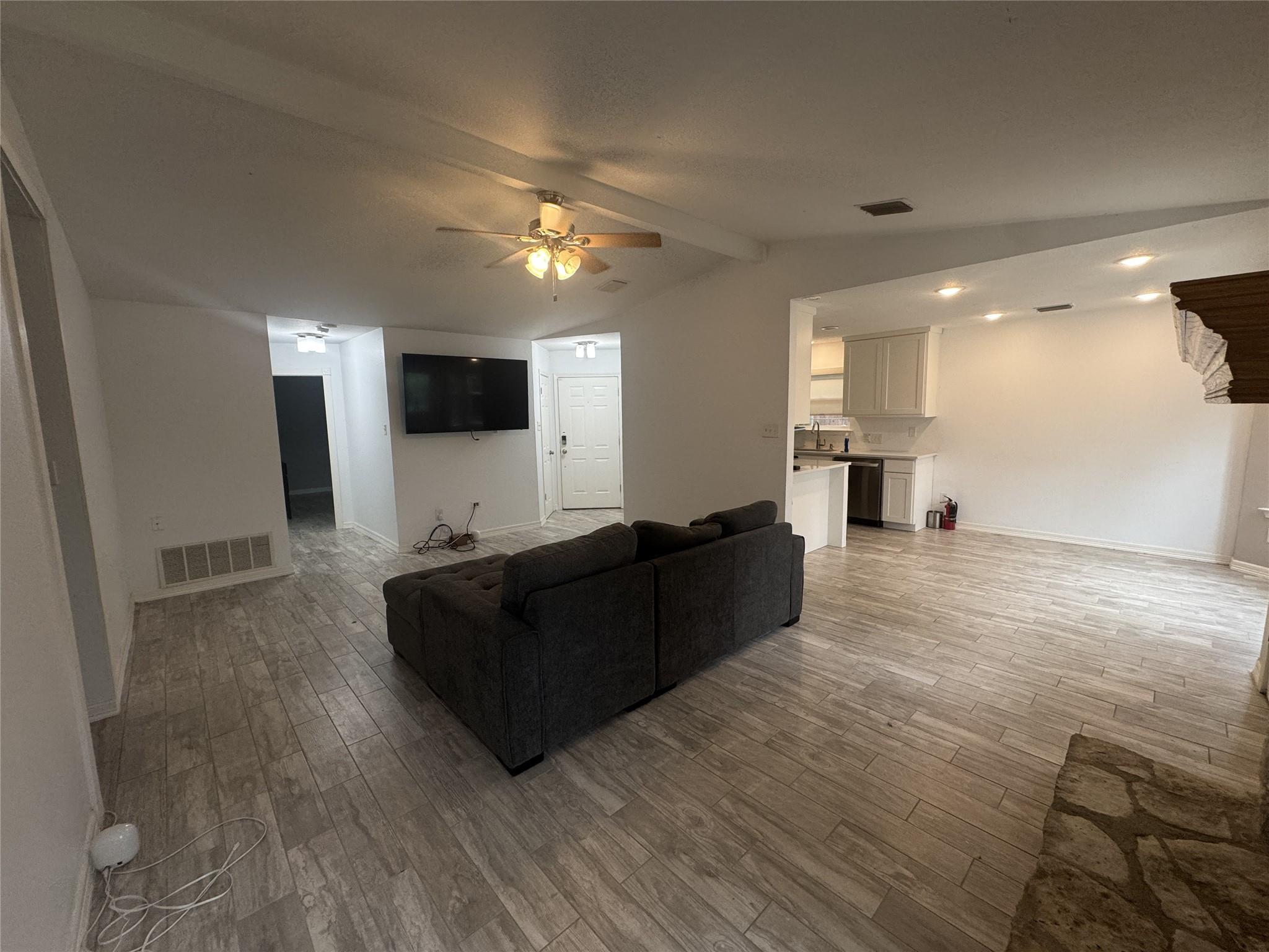 5814 Shreveport DR