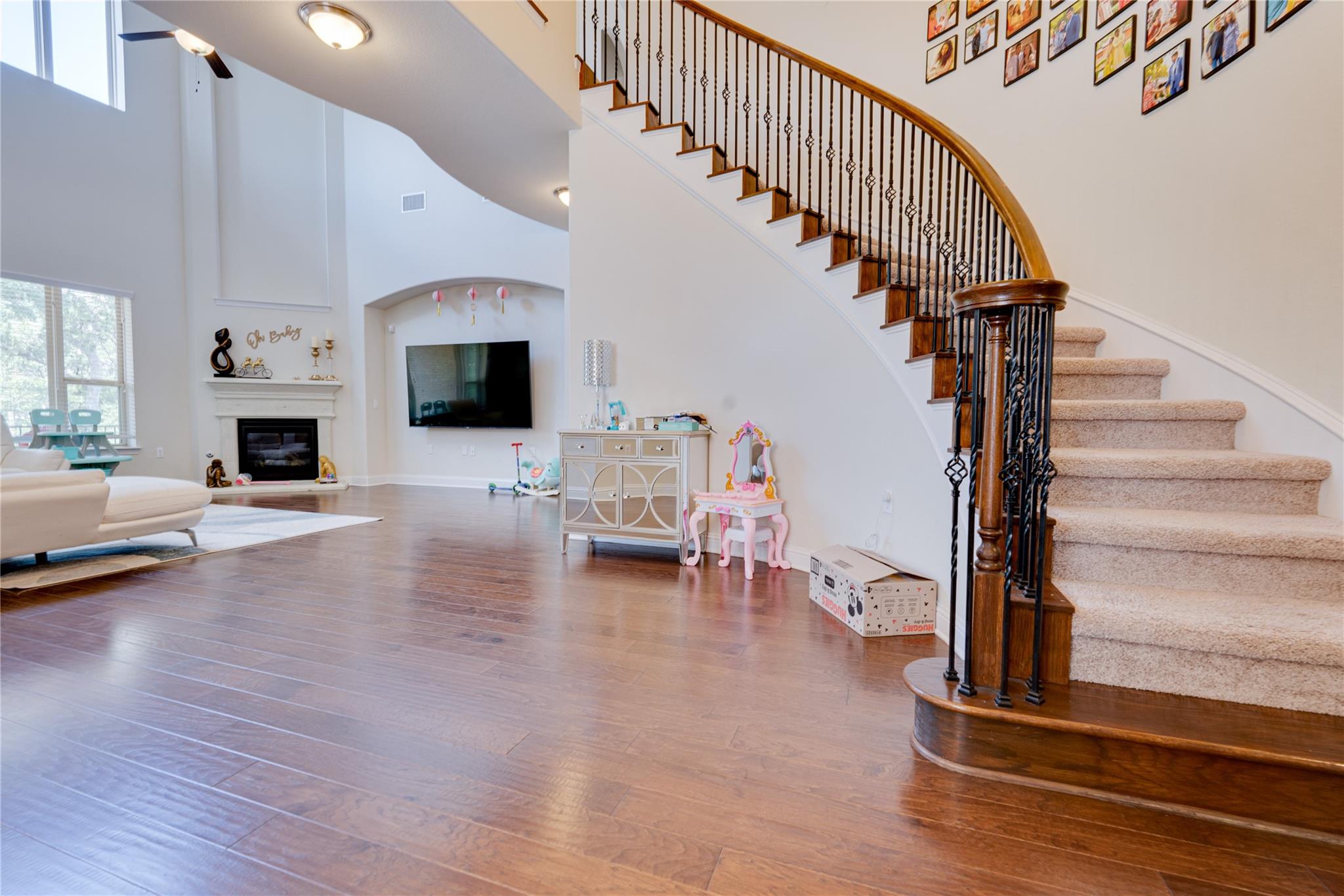 9301 Ivalenes Hope DR