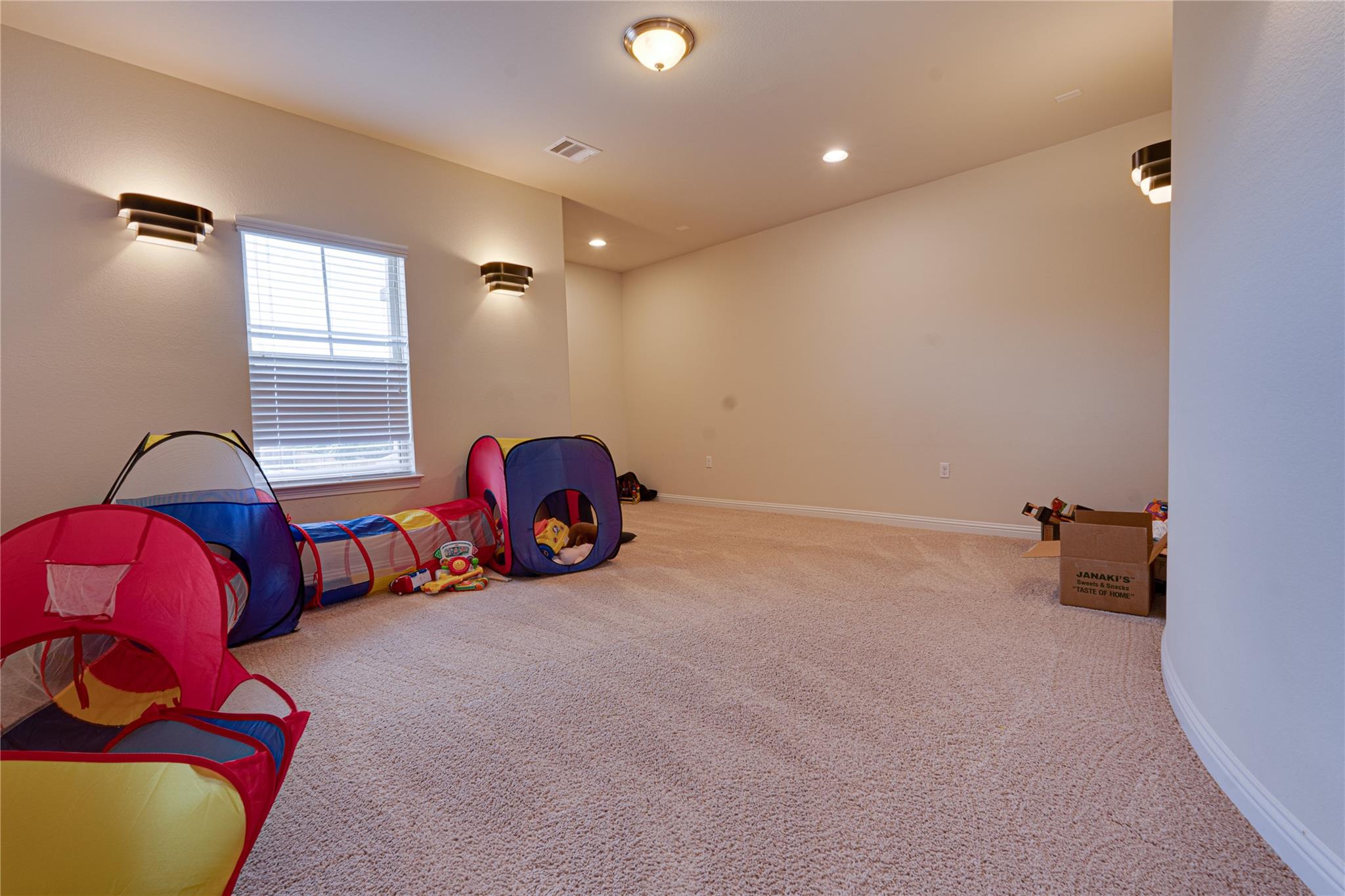 9301 Ivalenes Hope DR