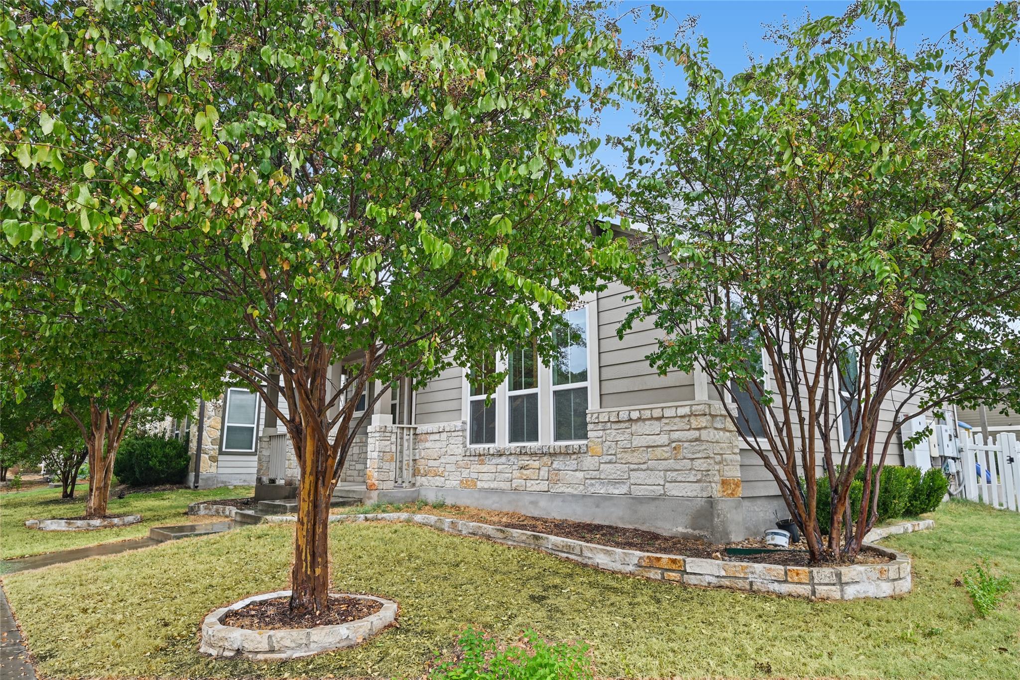 1716 Willow VIS