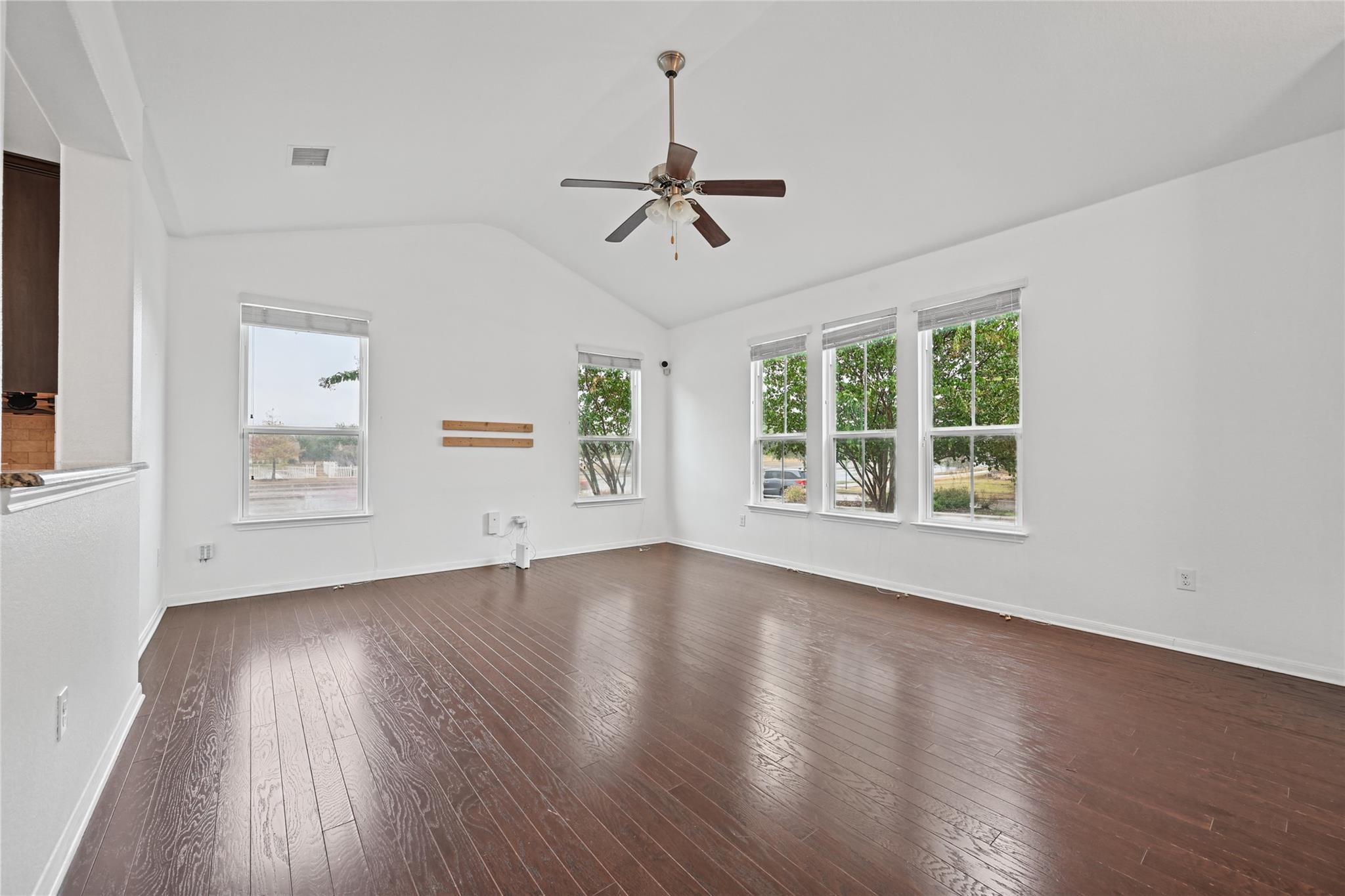 1716 Willow VIS