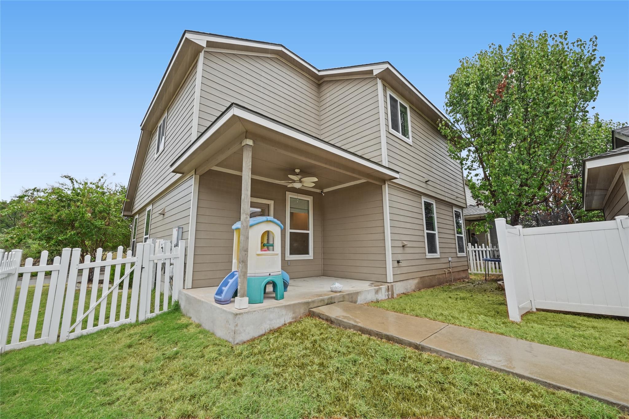 1716 Willow VIS