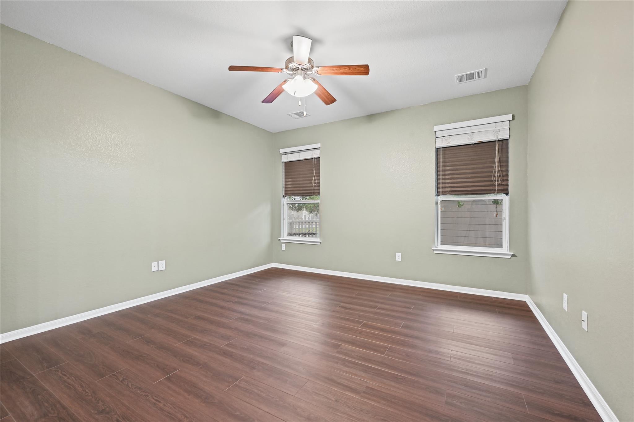 1716 Willow VIS