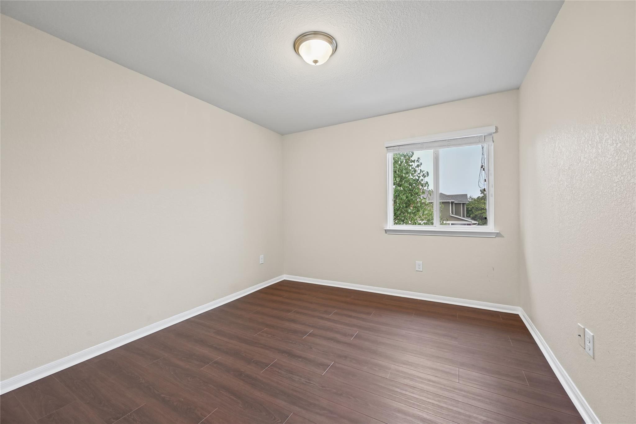 1716 Willow VIS