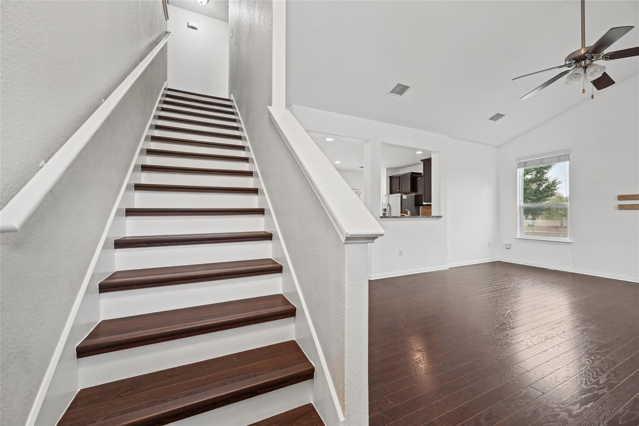 1716 Willow VIS