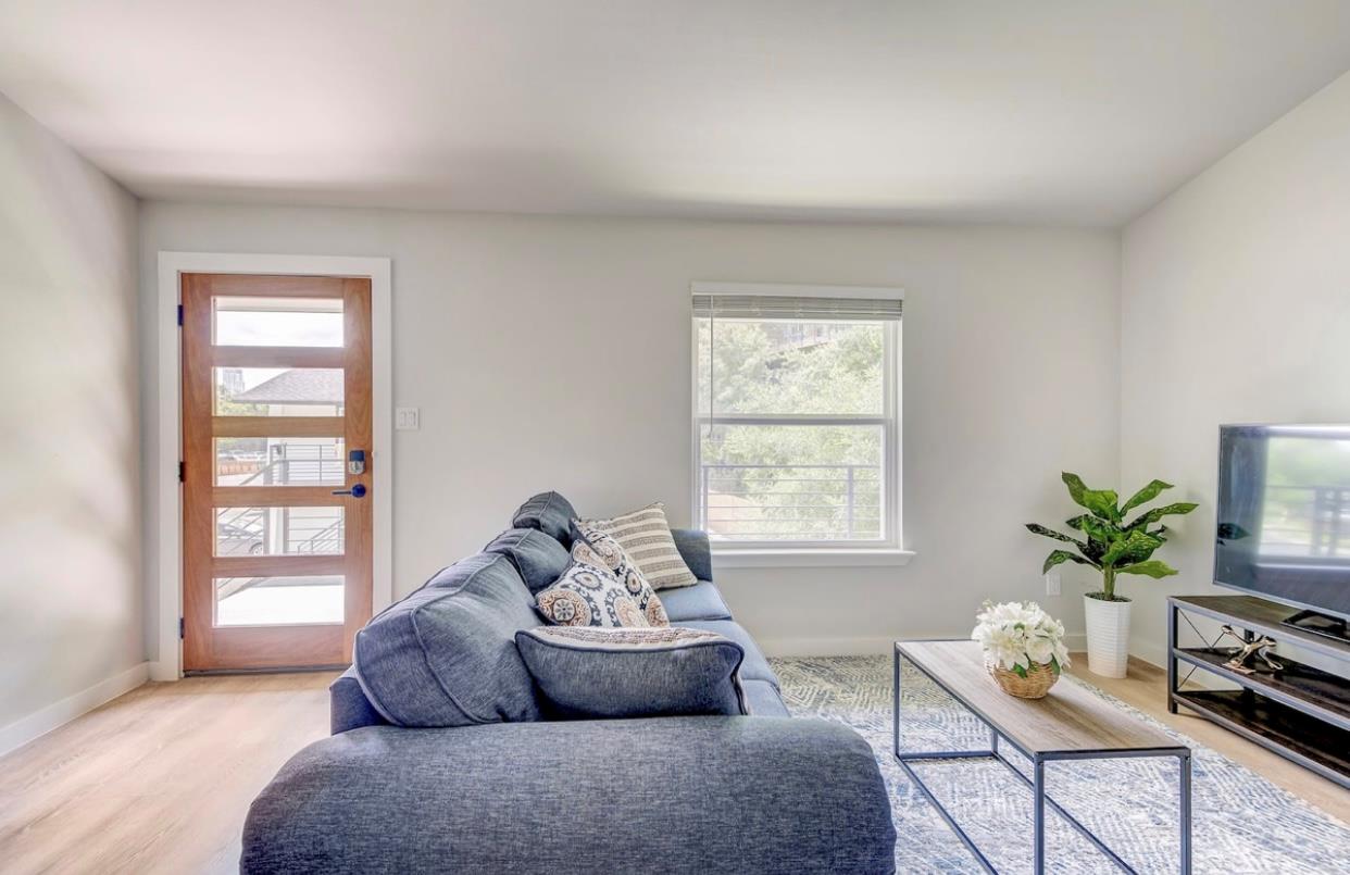 1205 Hollow creek DR # 202