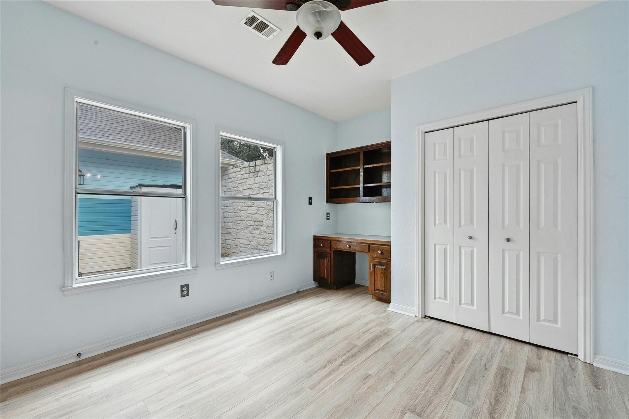 425 Eagle DR