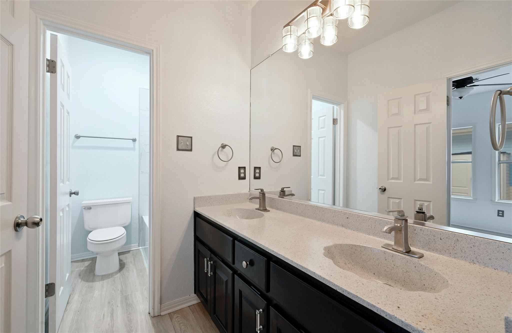 425 Eagle DR
