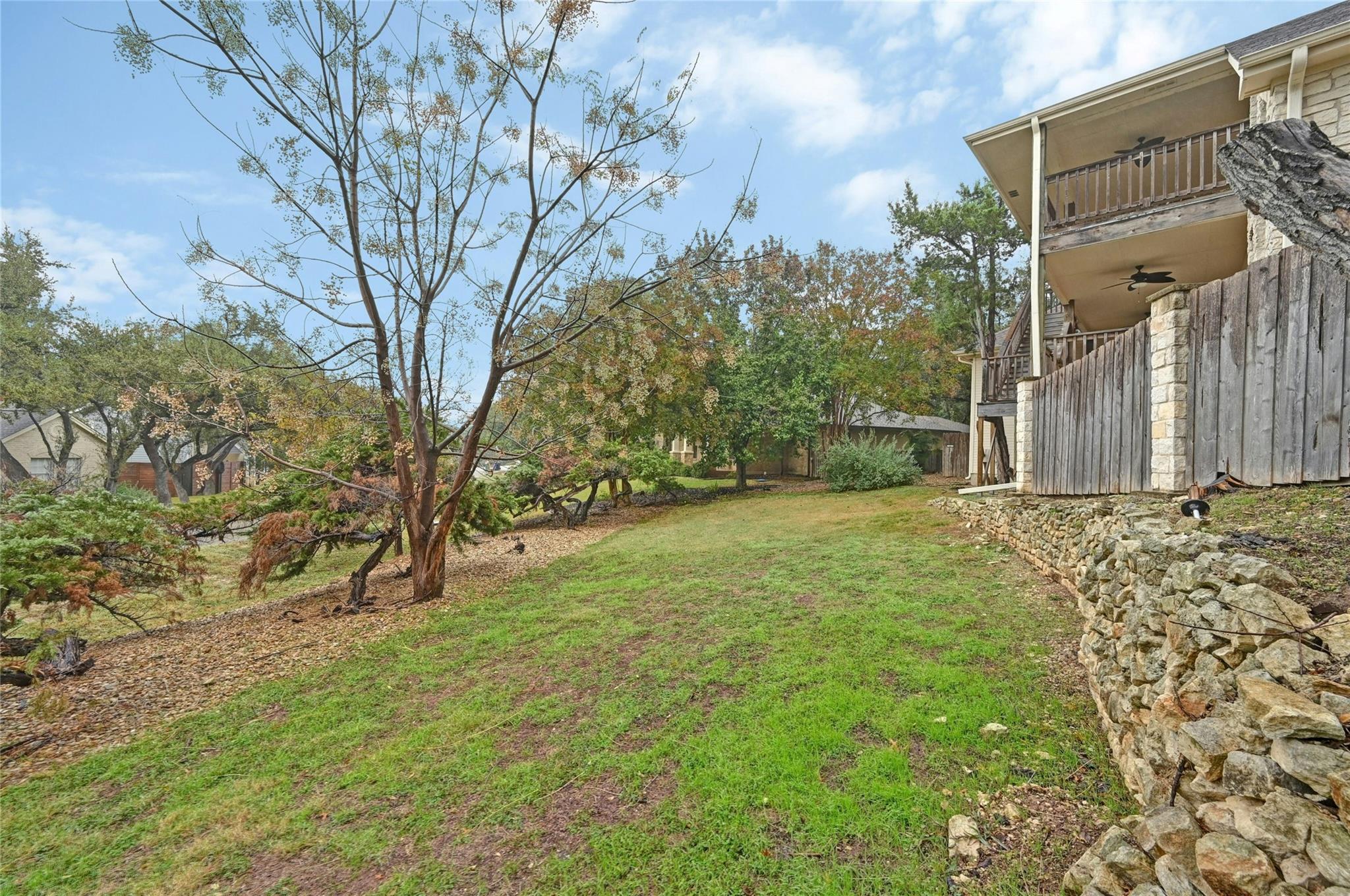 425 Eagle DR