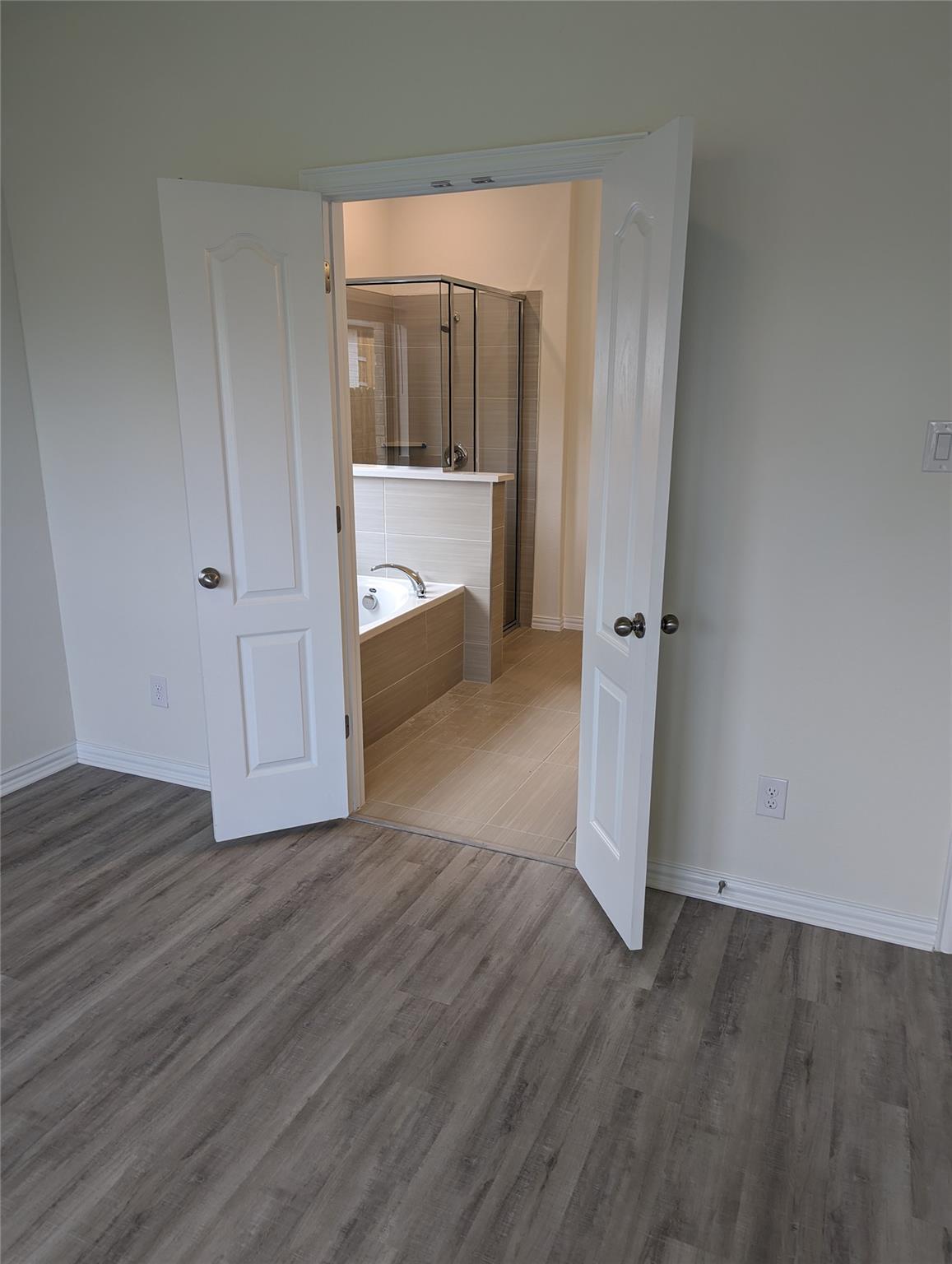 612 Silent Creek CV