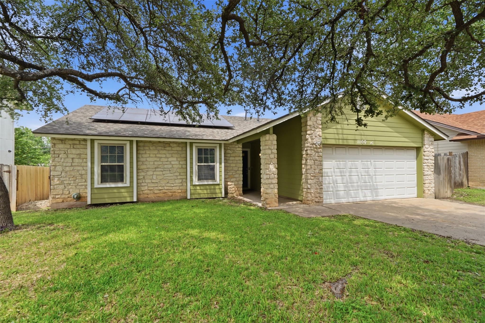 1100 York Castle DR