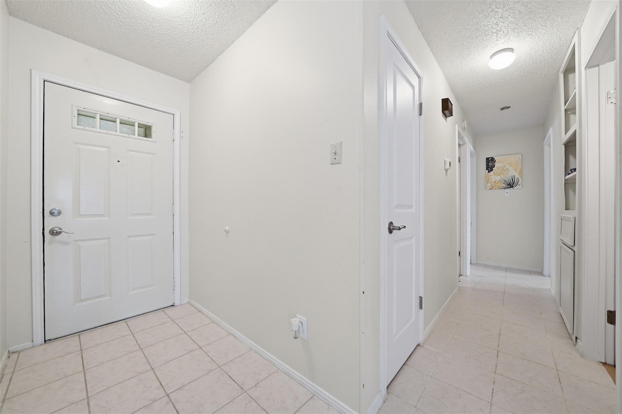 1100 York Castle DR