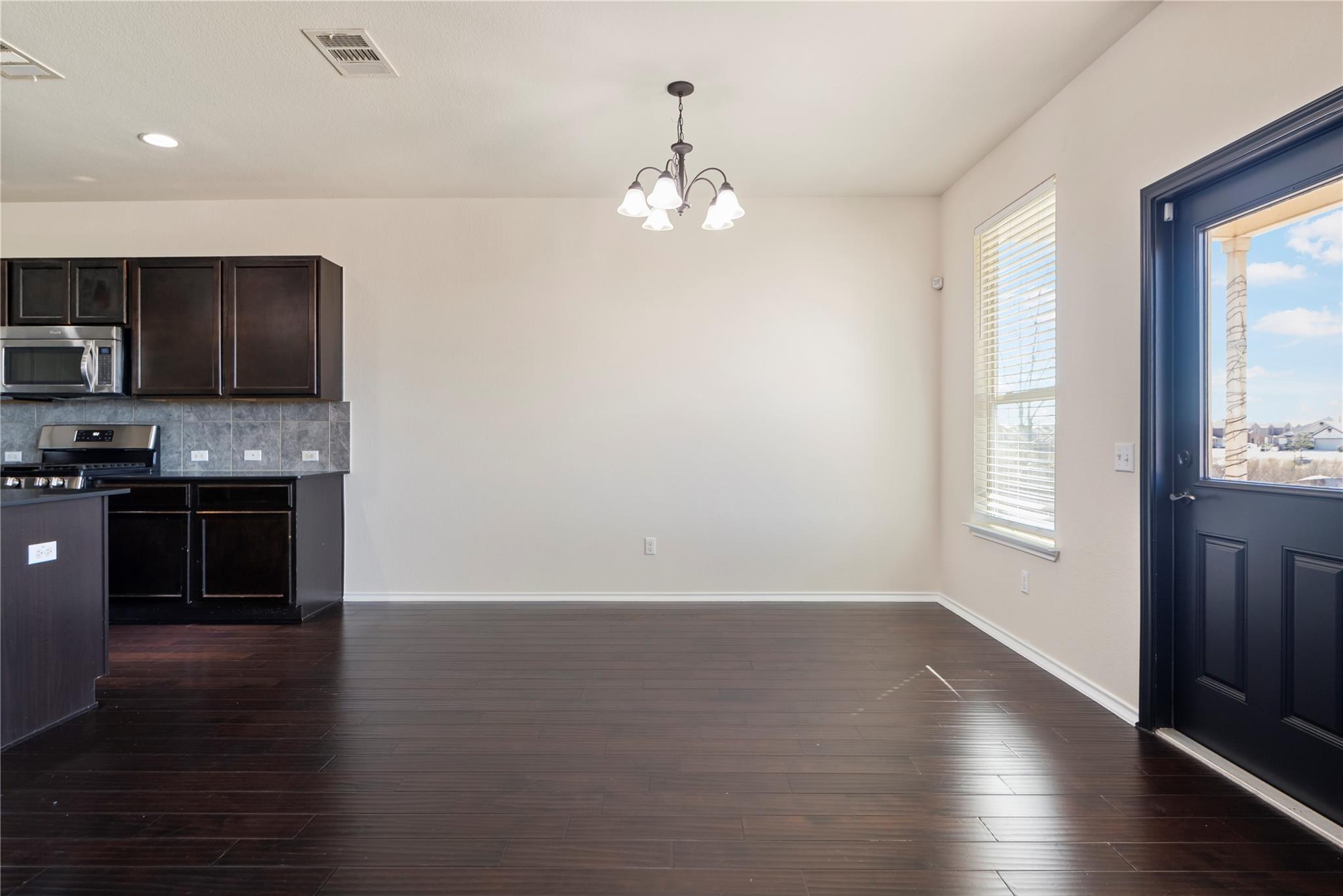 12000 Kincardine WAY