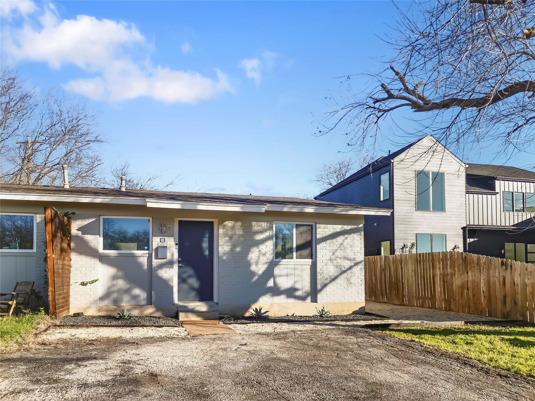 4805 Richmond Ave # B