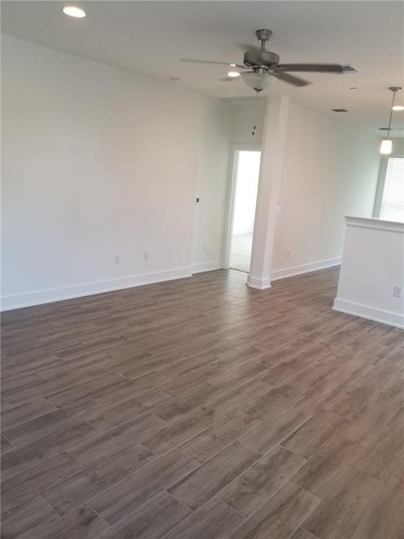 1614 Roseburg LN