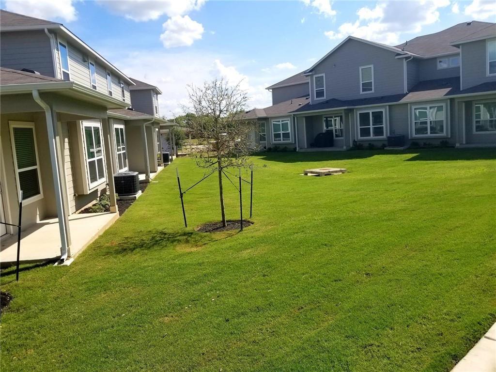 1614 Roseburg LN