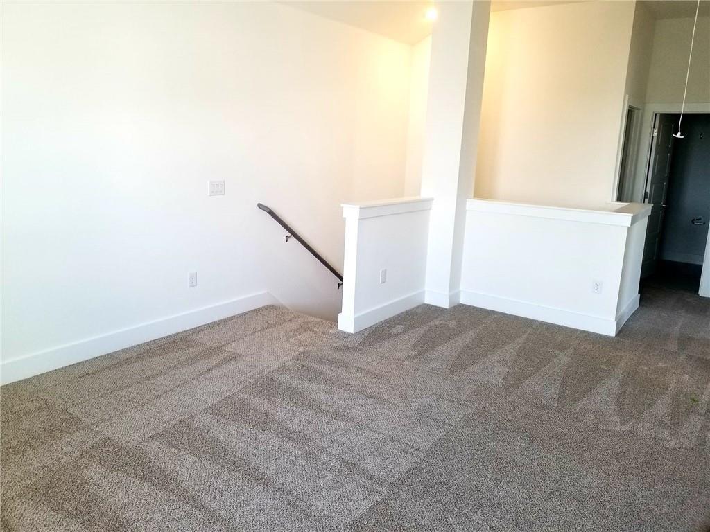1614 Roseburg LN