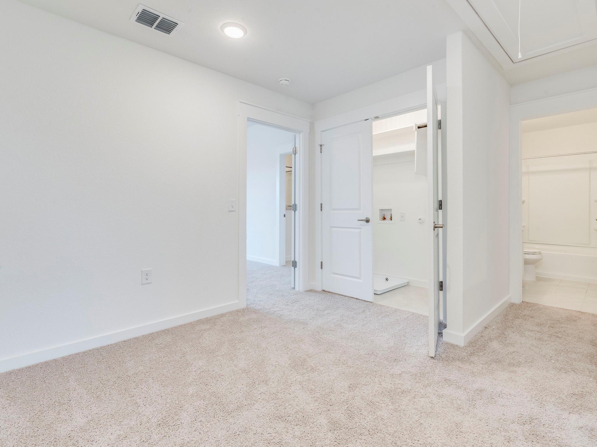 7209 Grenadine Bloom BND # B