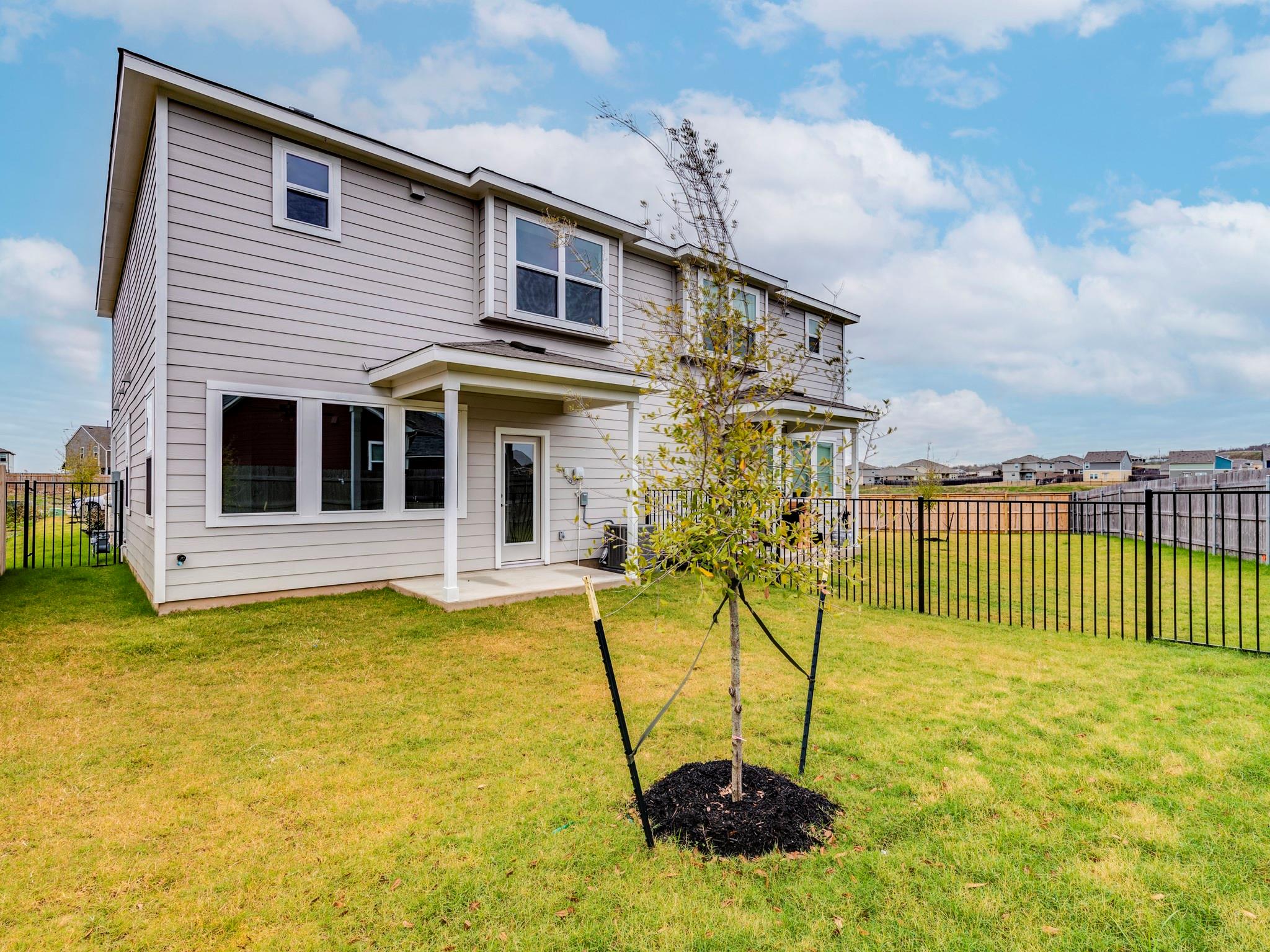 7209 Grenadine Bloom BND # B