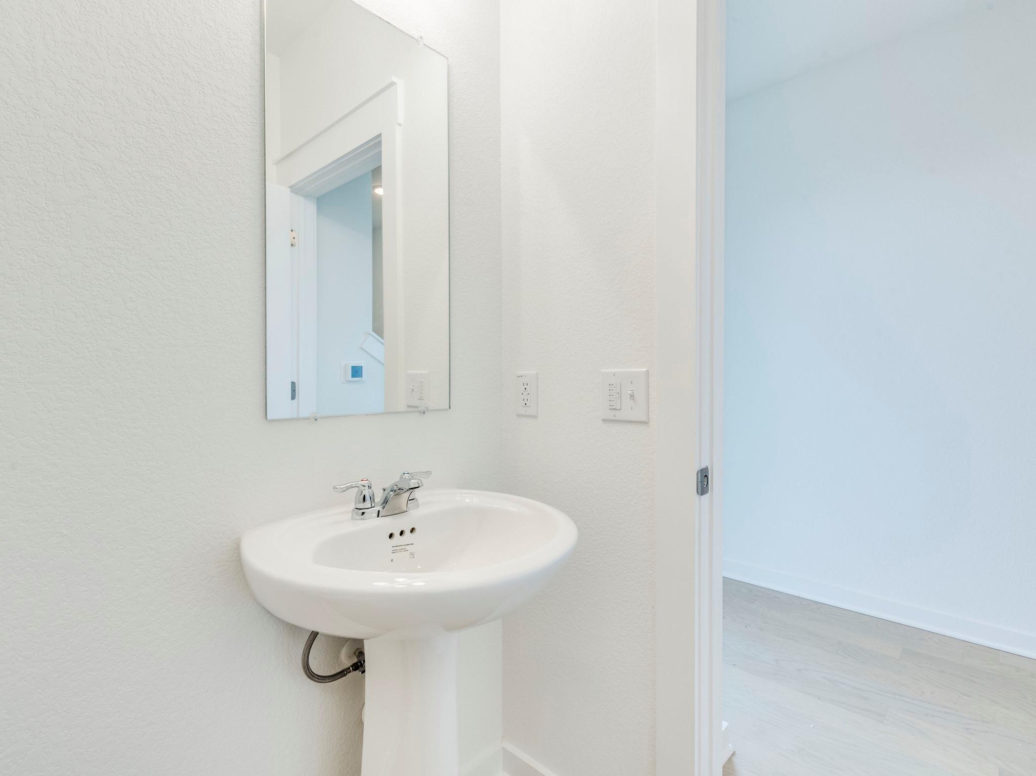 7209 Grenadine Bloom BND # B