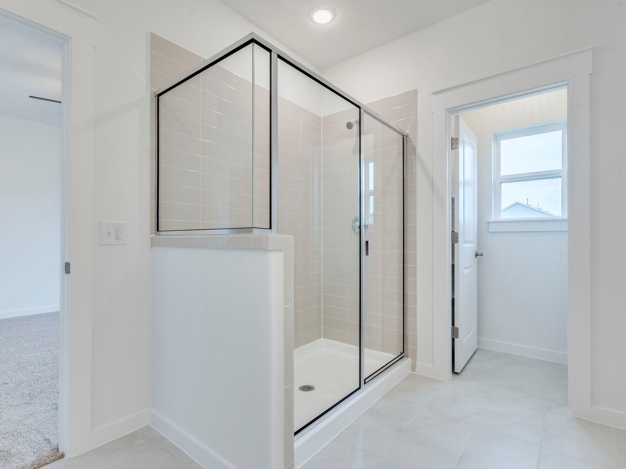 7209 Grenadine Bloom BND # B