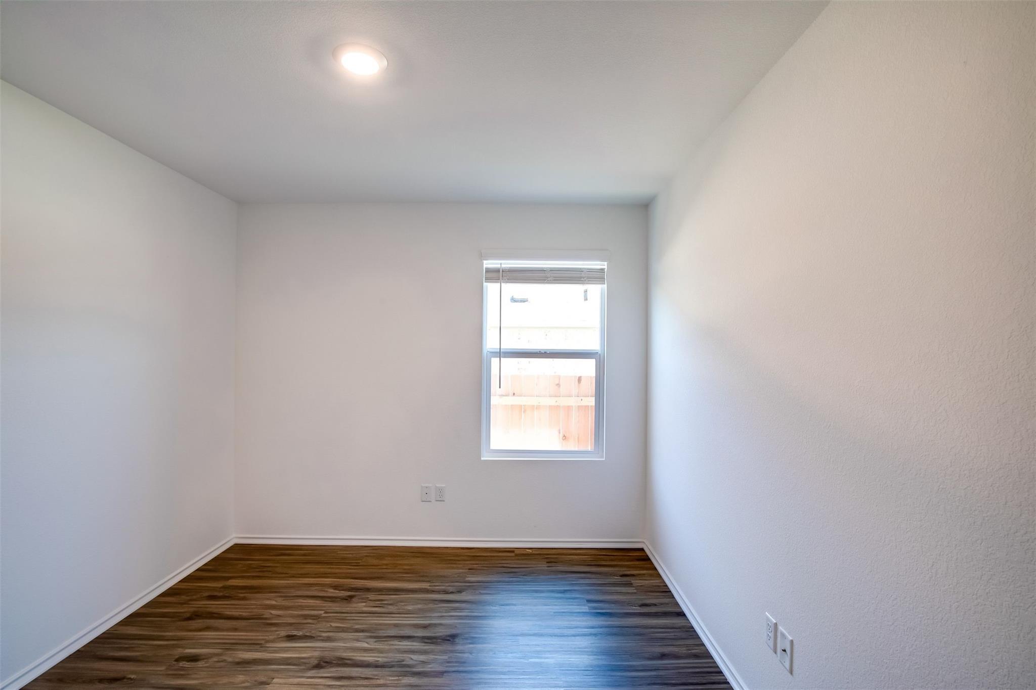 614 Milliner LOOP
